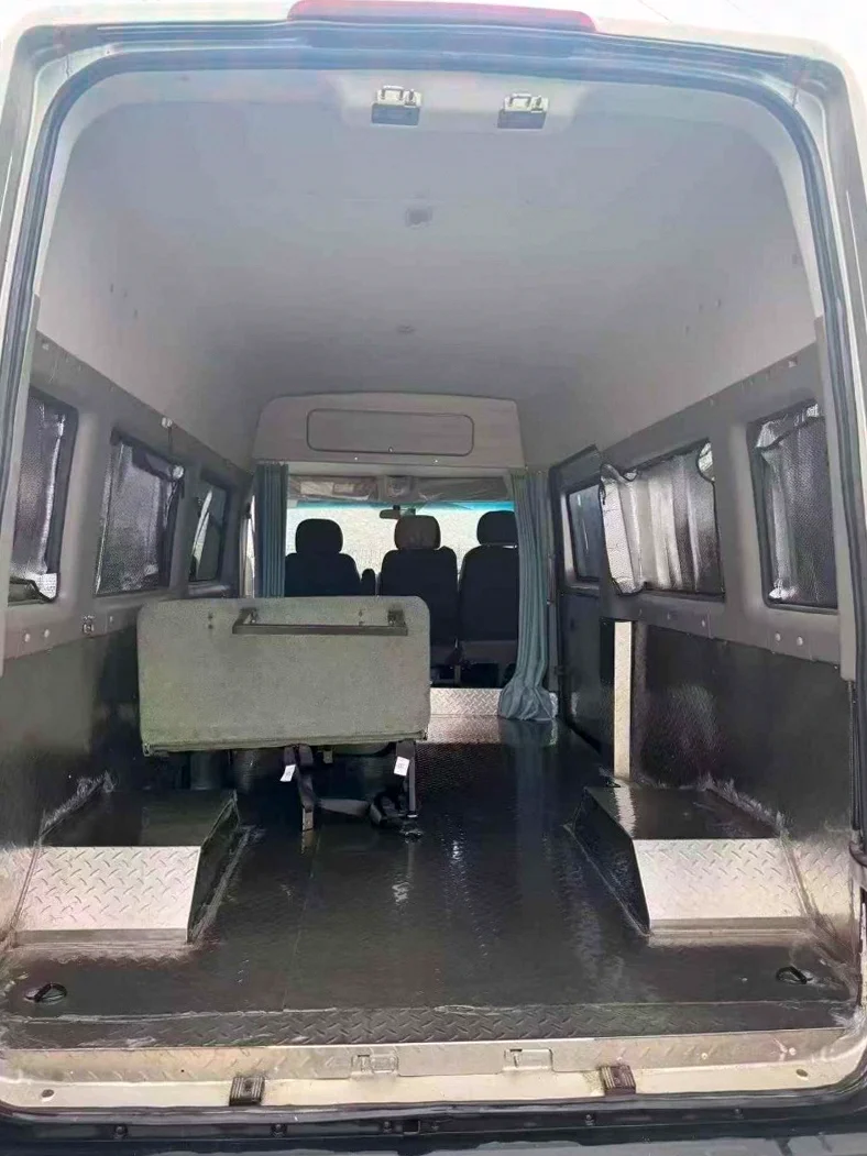 江淮星锐 后面外观三