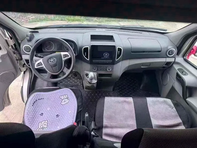 江淮星锐 后面外观一