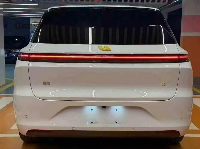 理想L6 驾驶室