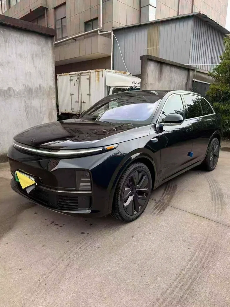 理想L7 正面外观二