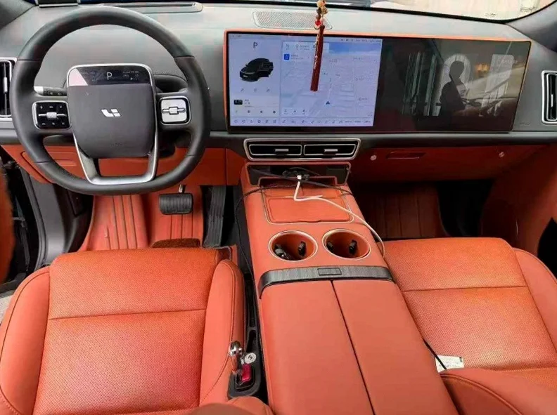 理想L7 后面外观一