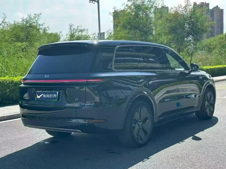 理想L9 后面外观三