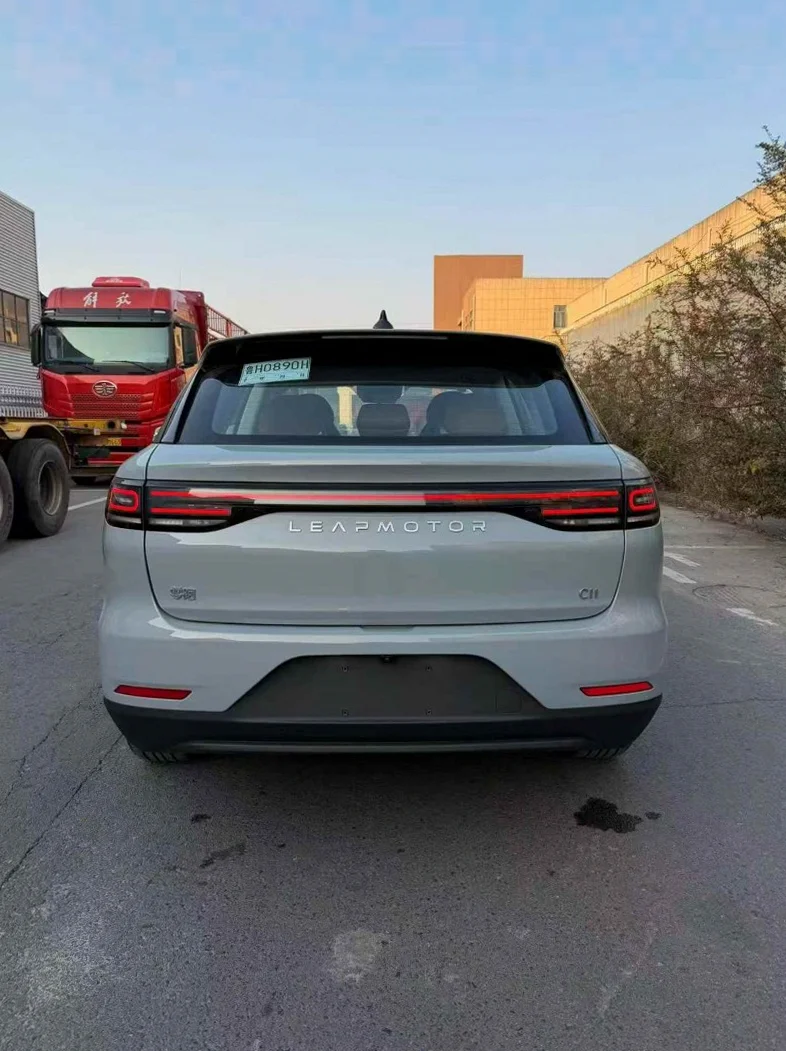 零跑汽车C11 内饰前排