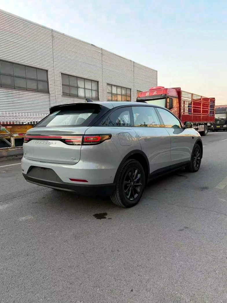 零跑汽车C11 内饰后排