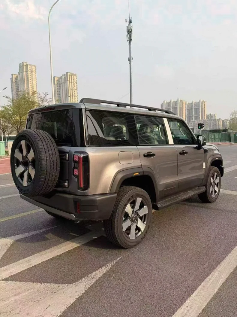 北京BJ40 内饰前排