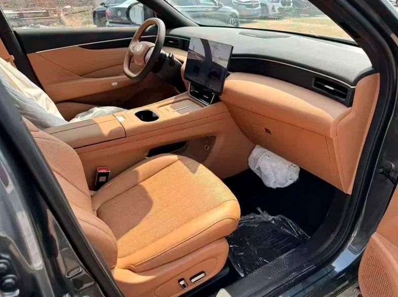 风神东风 内饰前排