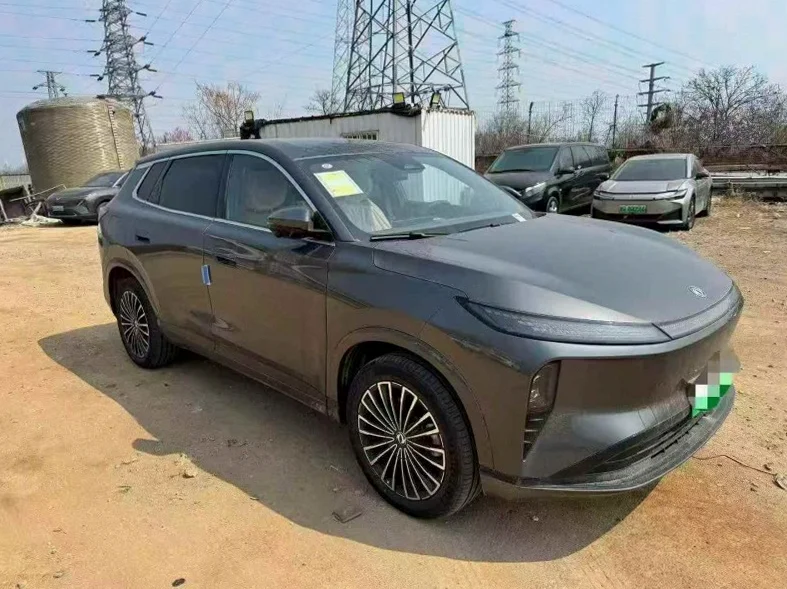 风神东风 正面外观二