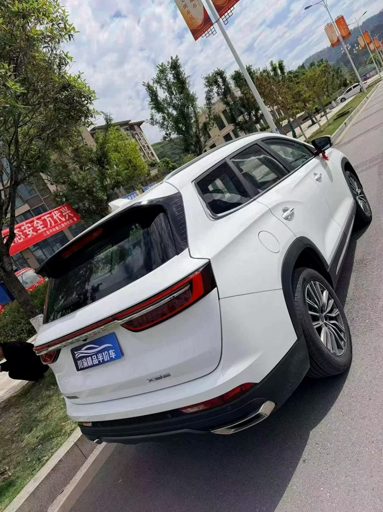 奇瑞捷途 内饰后排