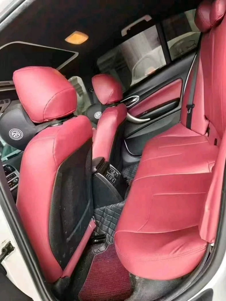 宝马1系 后面外观一