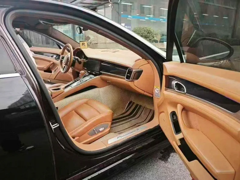 保时捷帕拉梅拉 内饰前排