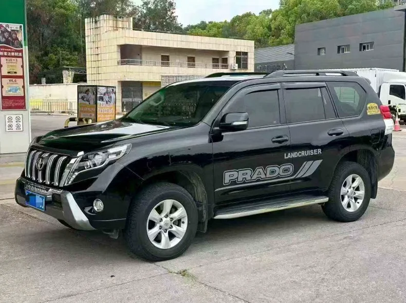 丰田普拉多 正面外观二
