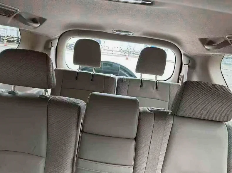 丰田普拉多 内饰后排