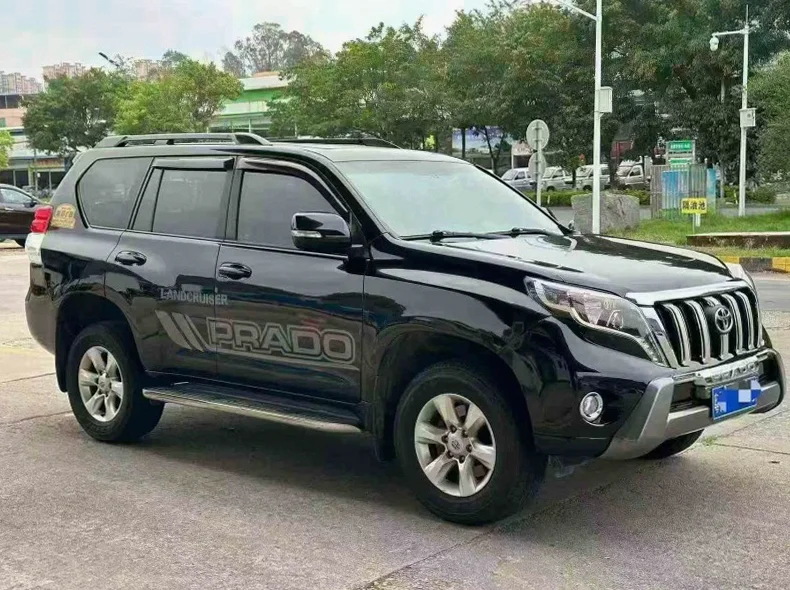 丰田普拉多 正面外观三