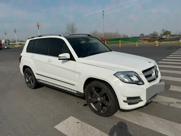 奔驰GLK 后面外观一