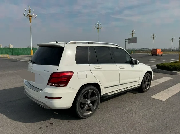 奔驰GLK 正面外观三