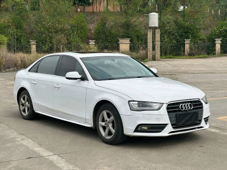 奥迪A4L 正面外观二