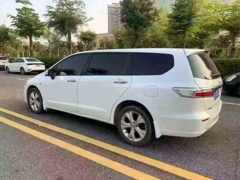 本田奥德赛 内饰后排