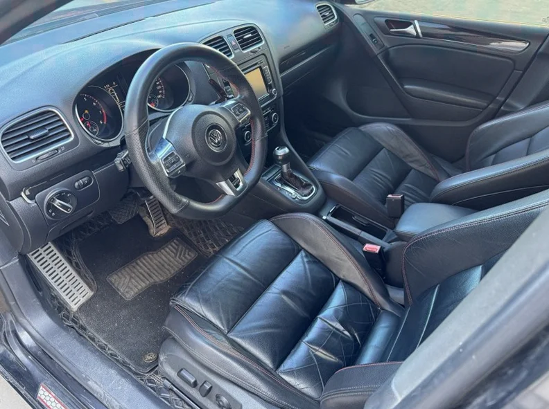 大众高尔夫 后面外观三