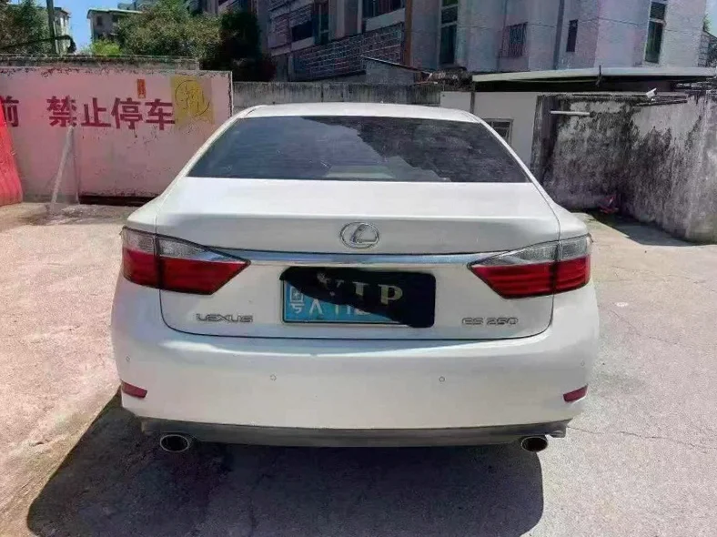 雷克萨斯ES 驾驶室