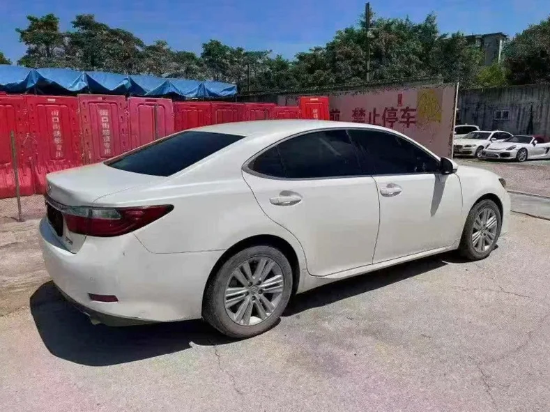 雷克萨斯ES 内饰后排