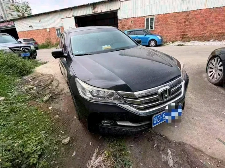 本田雅阁 后面外观二