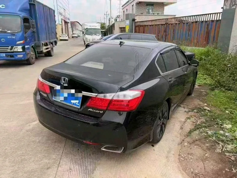 本田雅阁 正面外观二