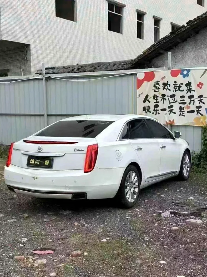 凯迪拉克XTS 后面外观二