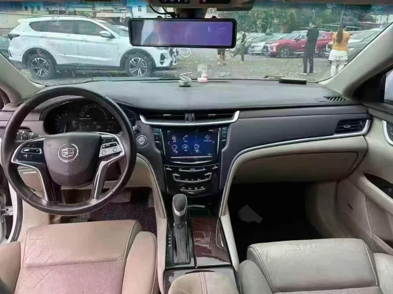 凯迪拉克XTS 后面外观三