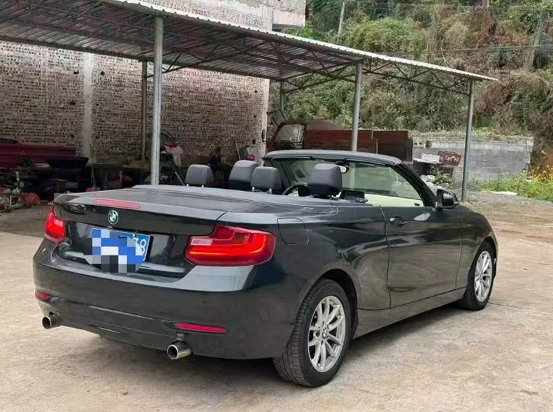 宝马Z4 后面外观一