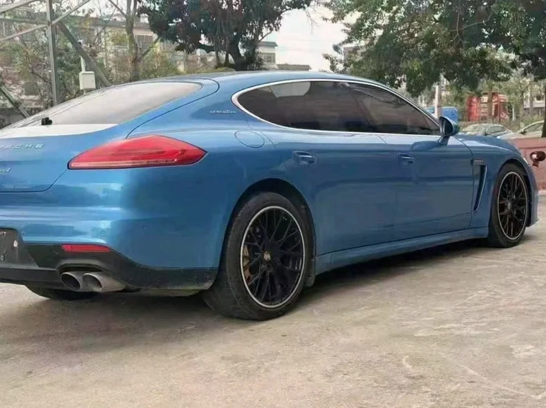 保时捷帕拉梅拉 正面外观三