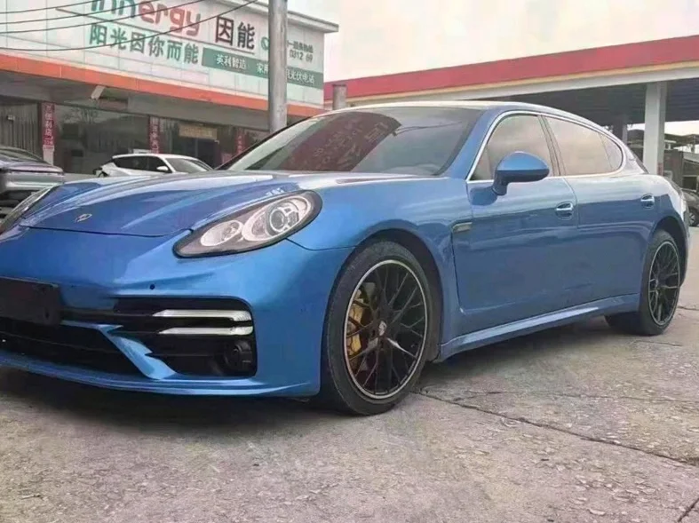 保时捷帕拉梅拉 正面外观二