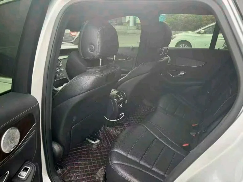 奔驰GLC 后面外观一