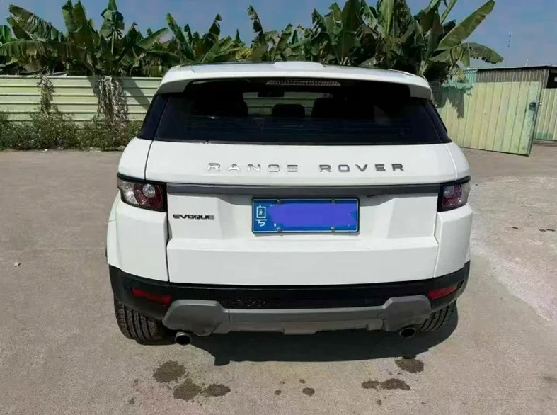 路虎极光 内饰前排