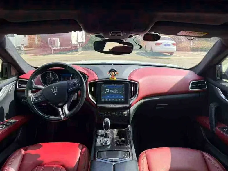 玛莎拉蒂Ghibli 后面外观二