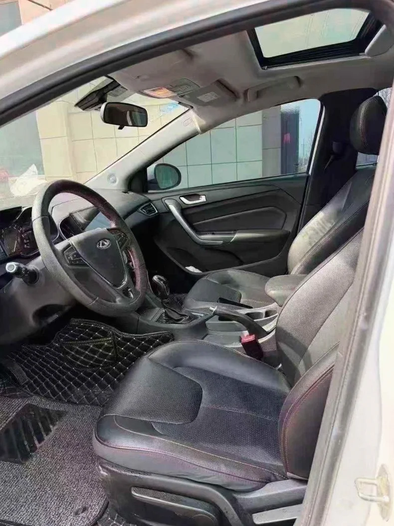 奇瑞艾瑞泽 后面外观一