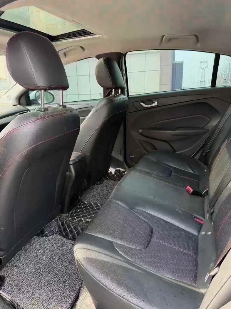 奇瑞艾瑞泽 后面外观二