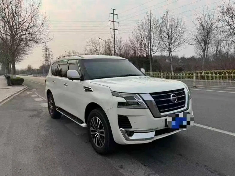 日产途乐 正面外观二