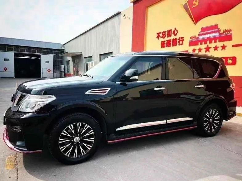 日产途乐 正面外观二