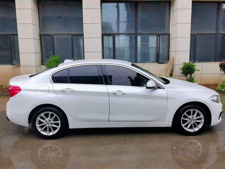 宝马1系 内饰前排