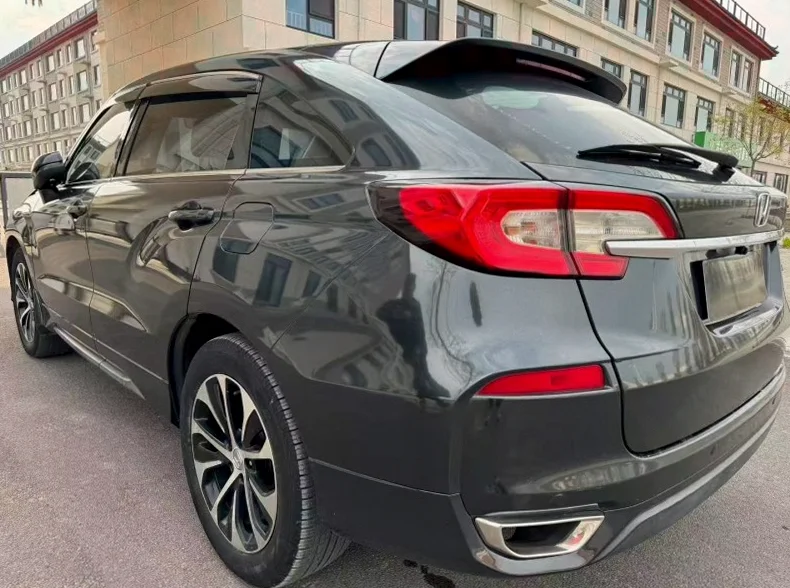 本田冠道 内饰前排