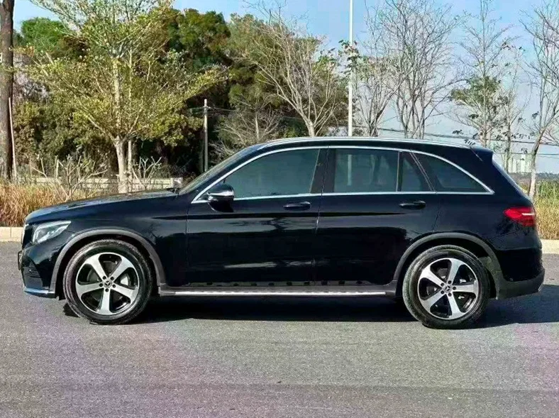 奔驰GLC 正面外观三