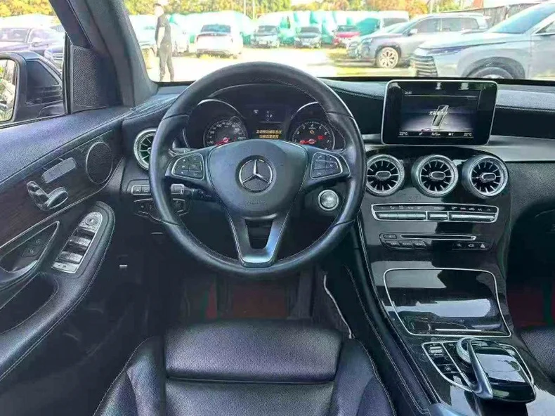 奔驰GLC 后面外观二