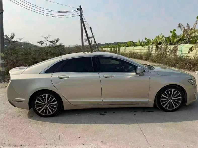 林肯MKZ 内饰前排