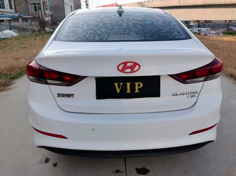 现代领动 驾驶室