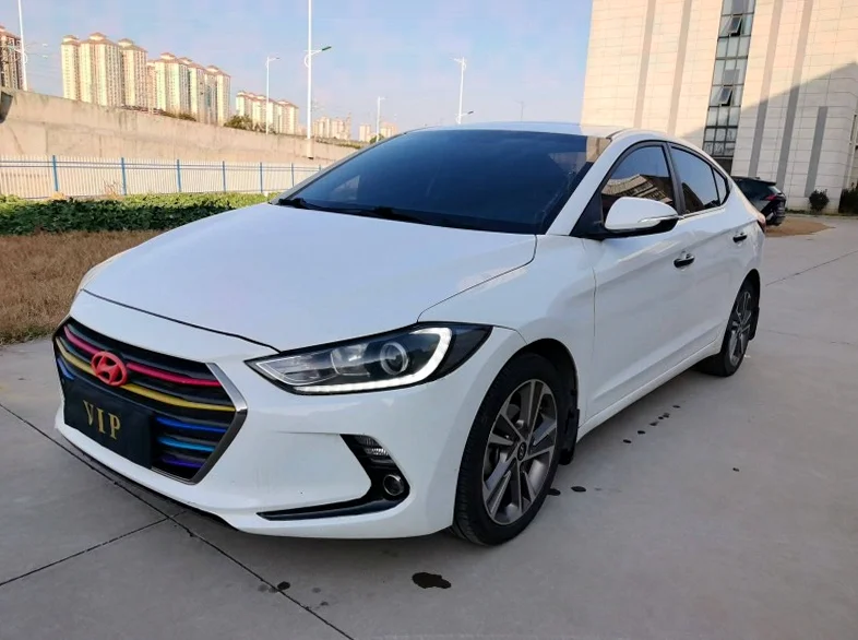 现代领动 正面外观三