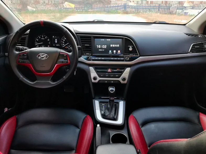 现代领动 后面外观三