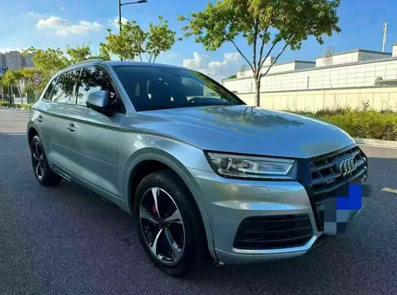 奥迪Q5 正面外观三