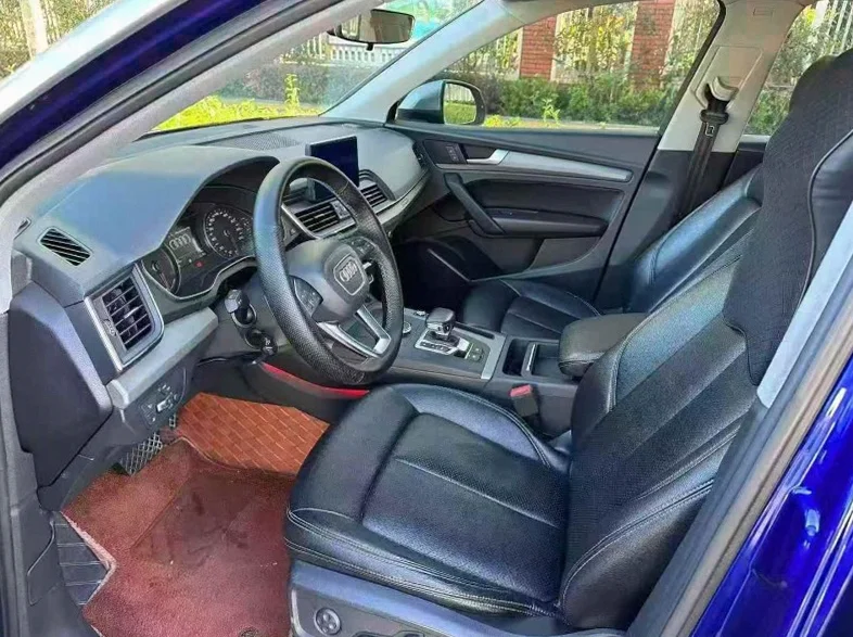 奥迪Q5 后面外观三