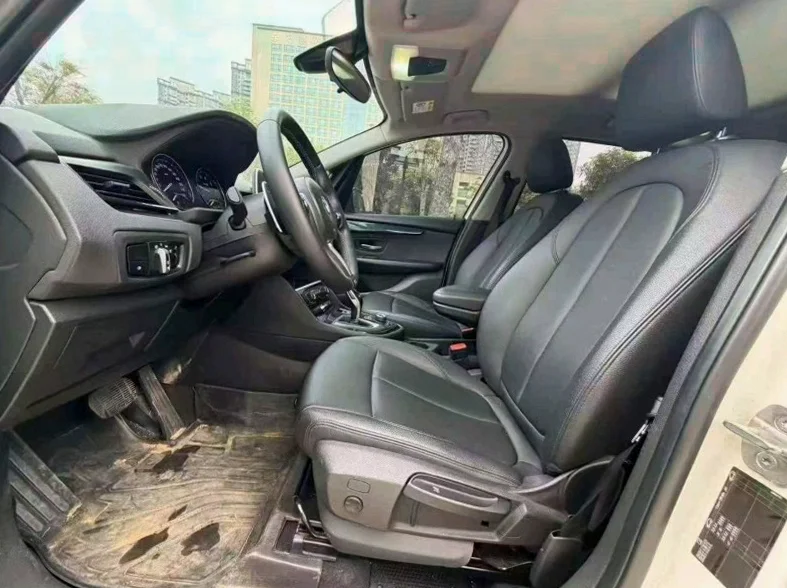 宝马2系 后面外观二