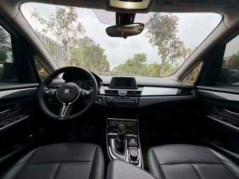 宝马2系 后面外观三